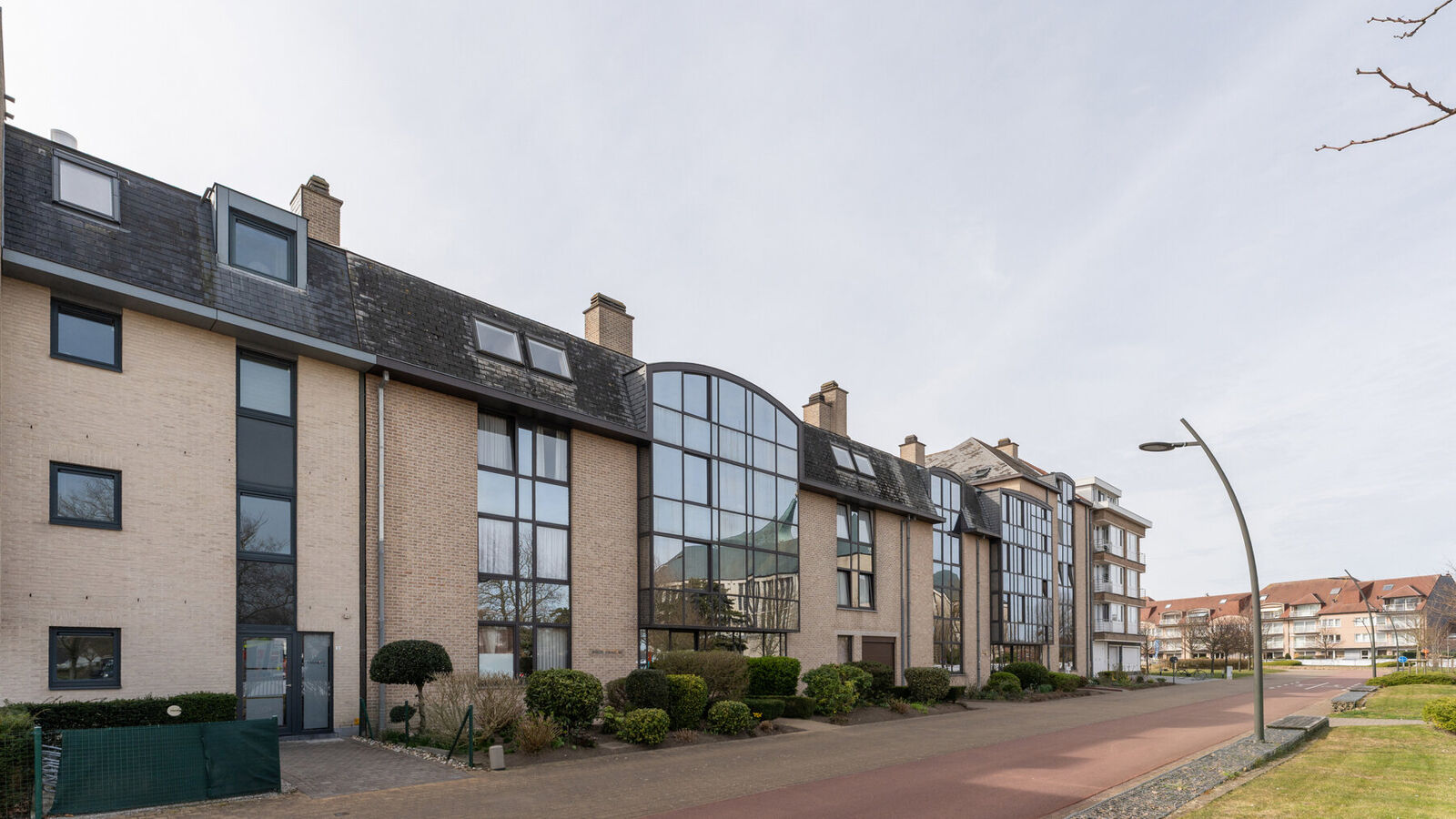 Closed garage for sale in Koksijde
