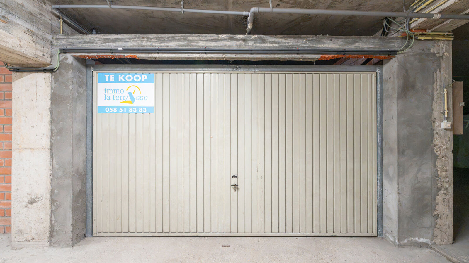 Gesloten garagebox te koop in Koksijde