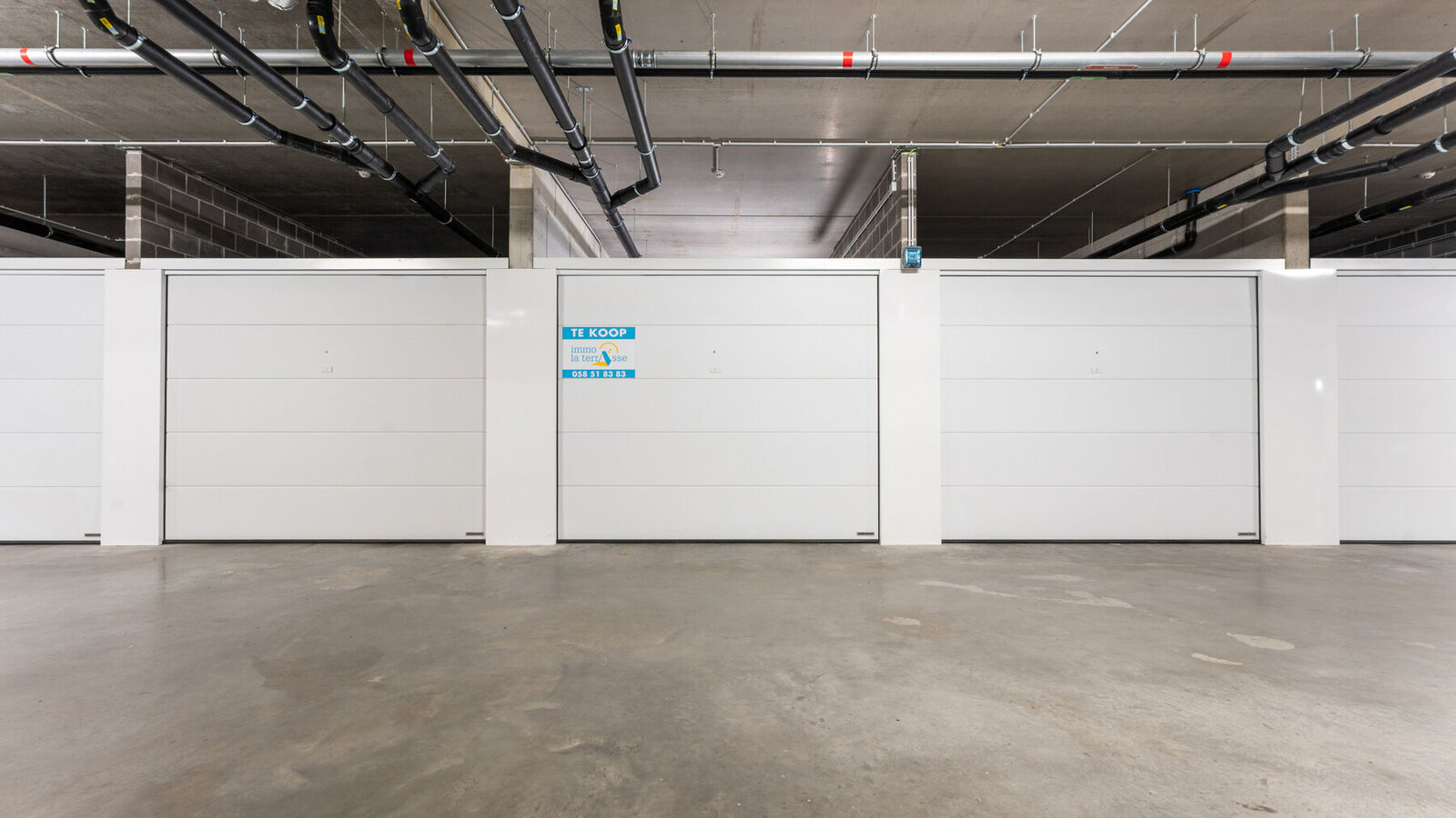 Gesloten garagebox te koop in Sint-Idesbald