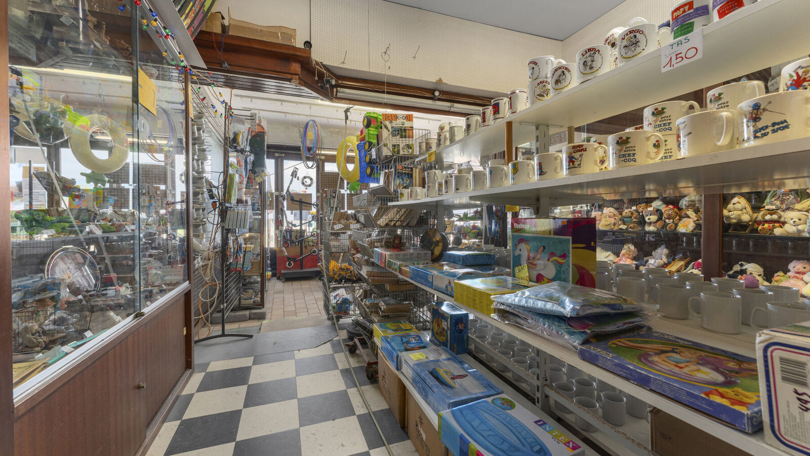 Individual shop for sale in Sint-Idesbald