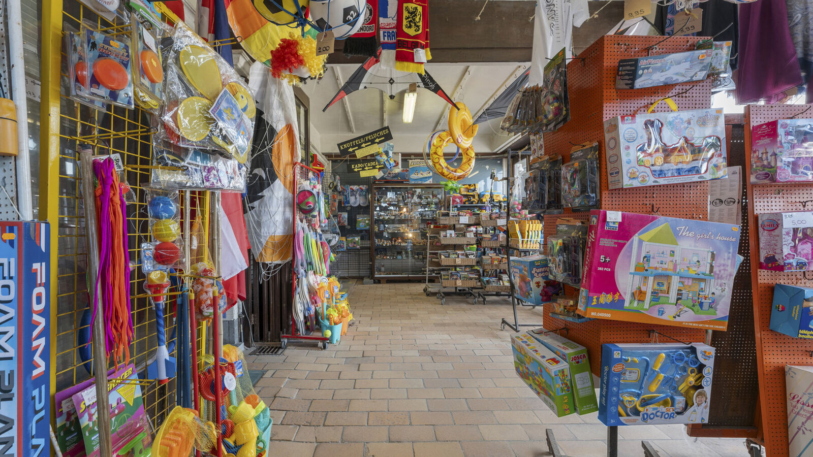 Individual shop for sale in Sint-Idesbald