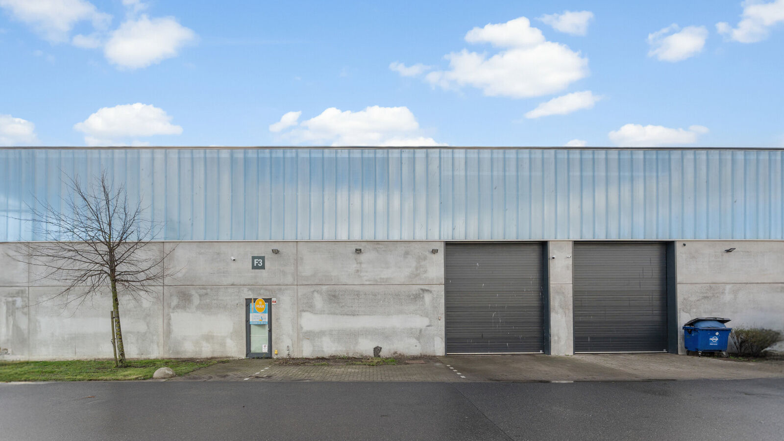 Industrial building for rent in Oostende