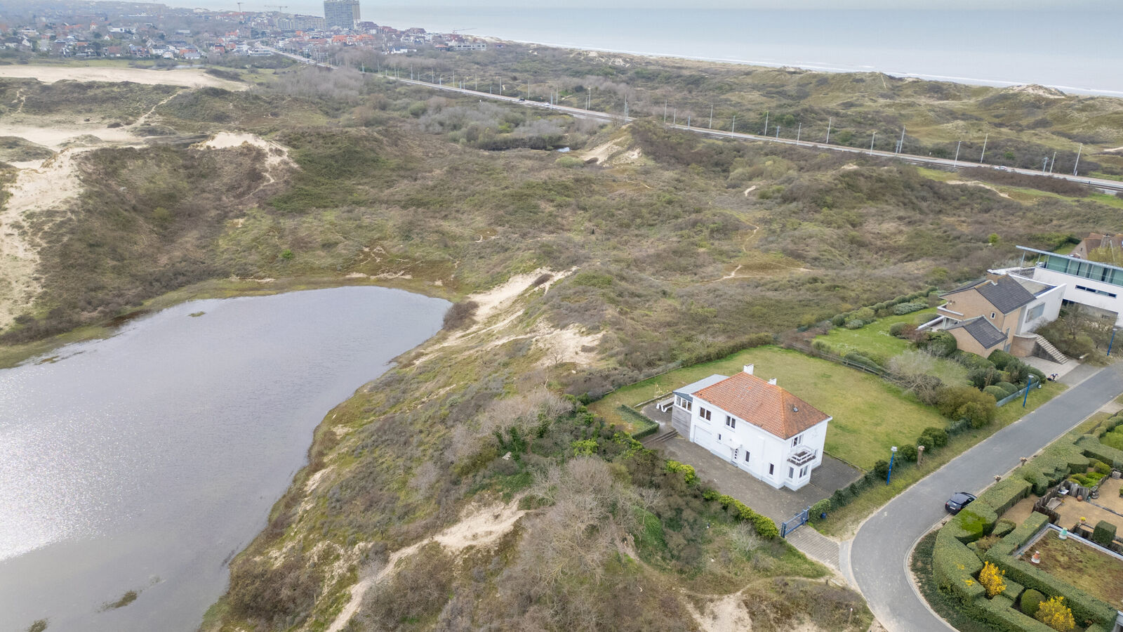 Villa 5 bedrooms in Oostduinkerke