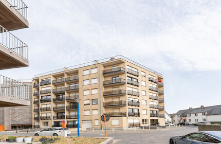 Closed garage for sale in Koksijde