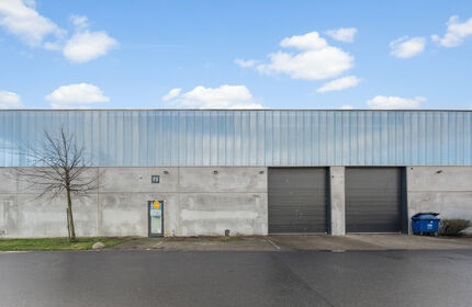Industrial building for rent in Oostende